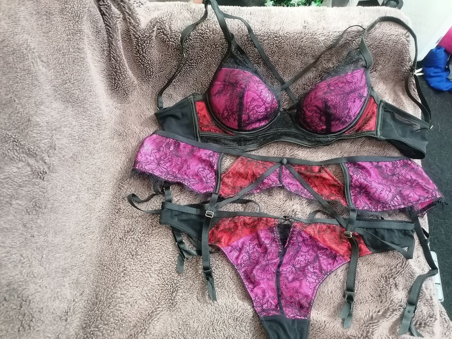 Lenjerie sexy dama Ann Sommers