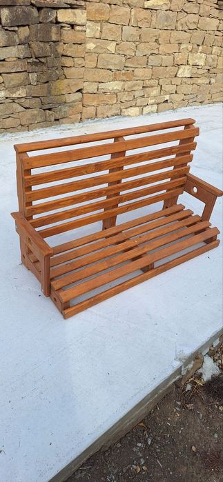 Дървена градинска люлка