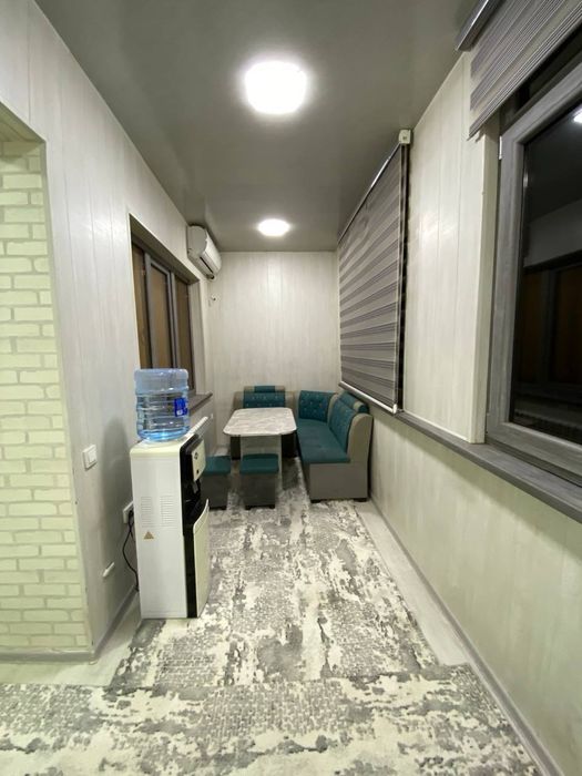 Kvartira sotiladi srochna 5/2/4 106 kv tayor pad kluch taqachida