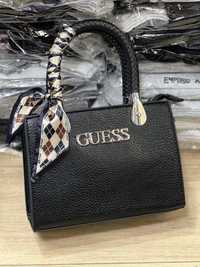 Guess gentute superbe