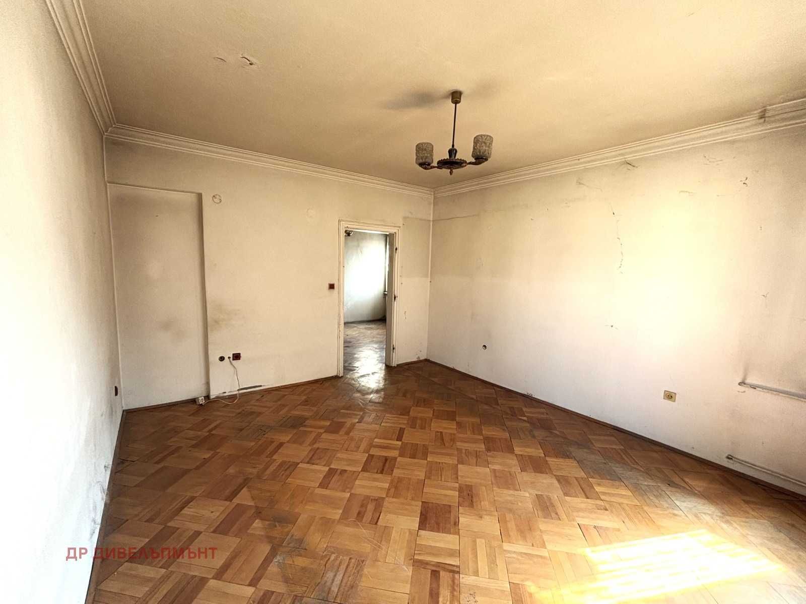 Продава 3-СТАЕН град София, МА, ул. Ивайло
