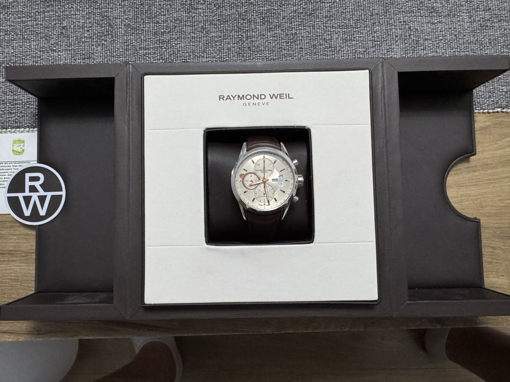 Часовник Raymond Weil 7730-STC-65025