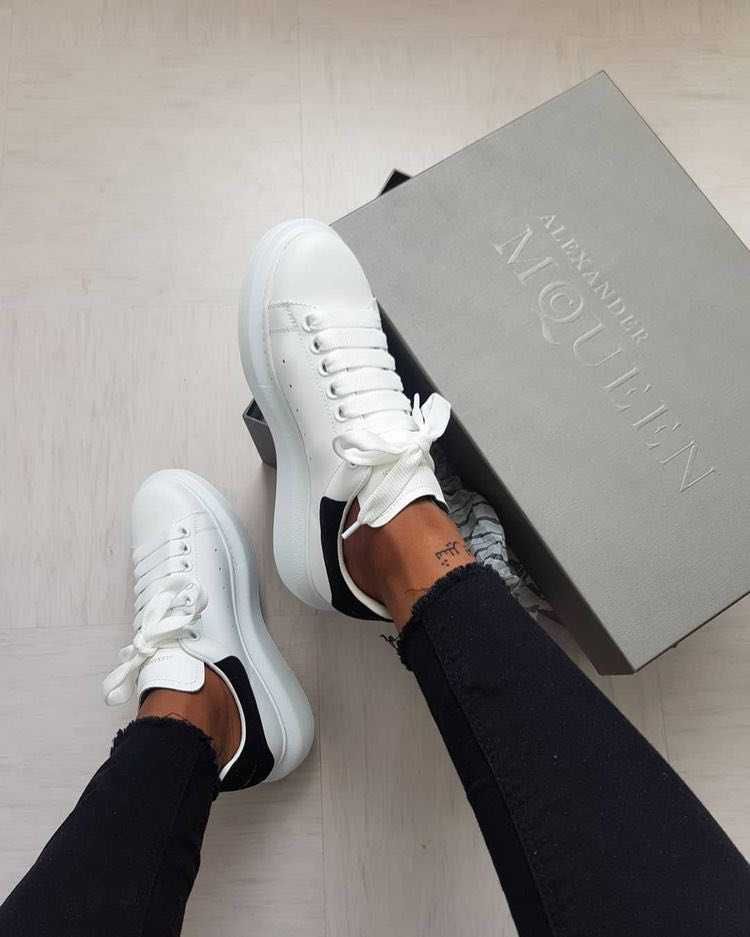 Sneakersi McQueen Universali