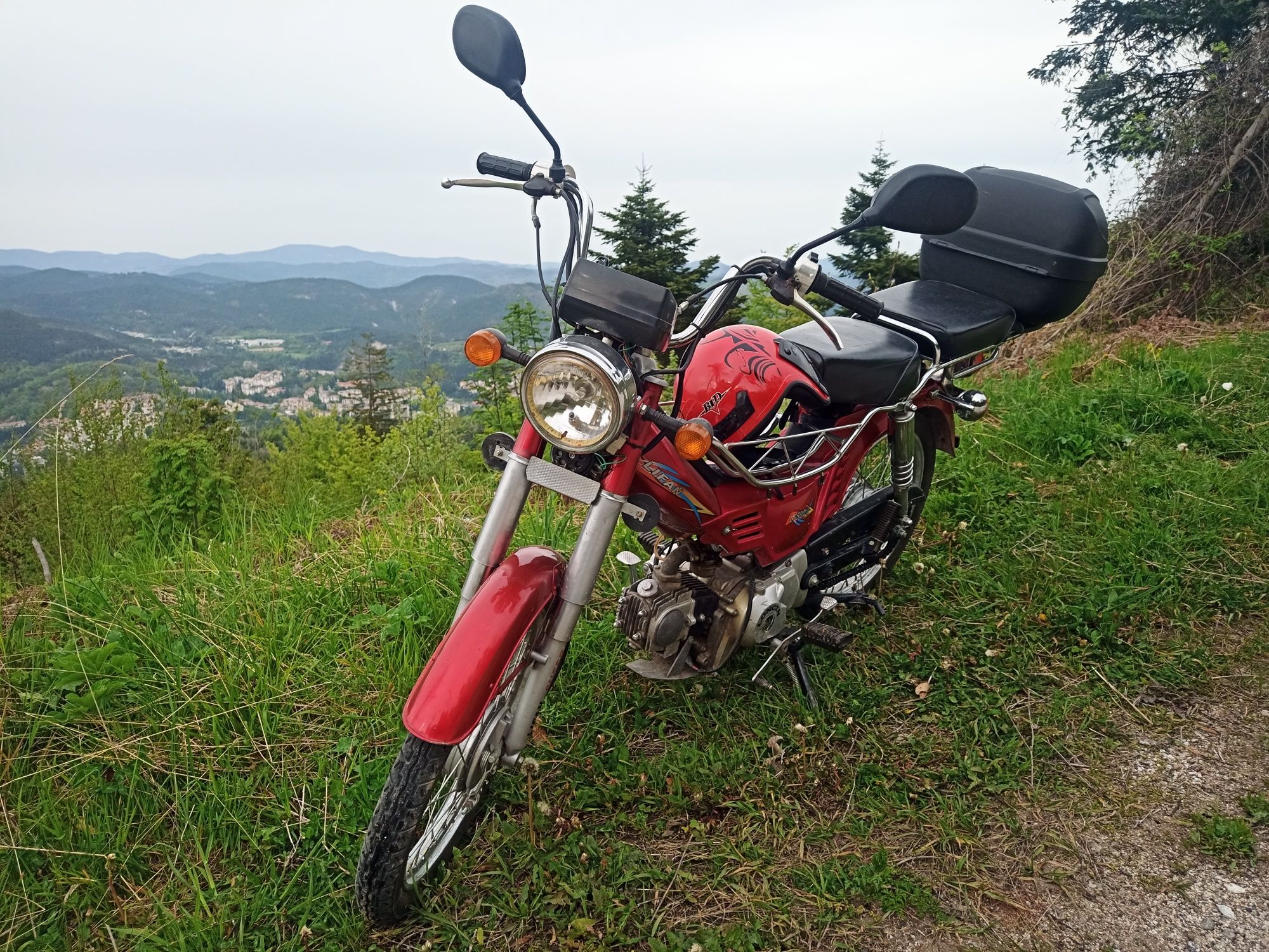 Мотоциклет Lifan LF 50