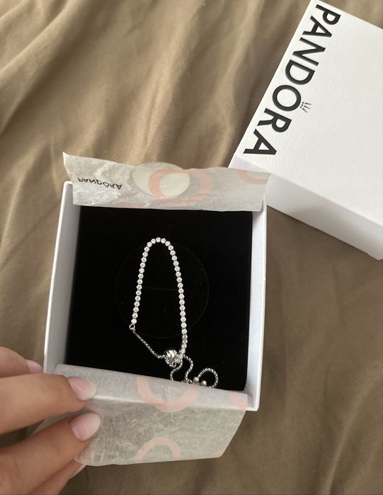 Vand bratara Pandora noua