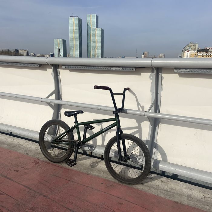 Продам BMX DK cygnus 2019 20” forest green