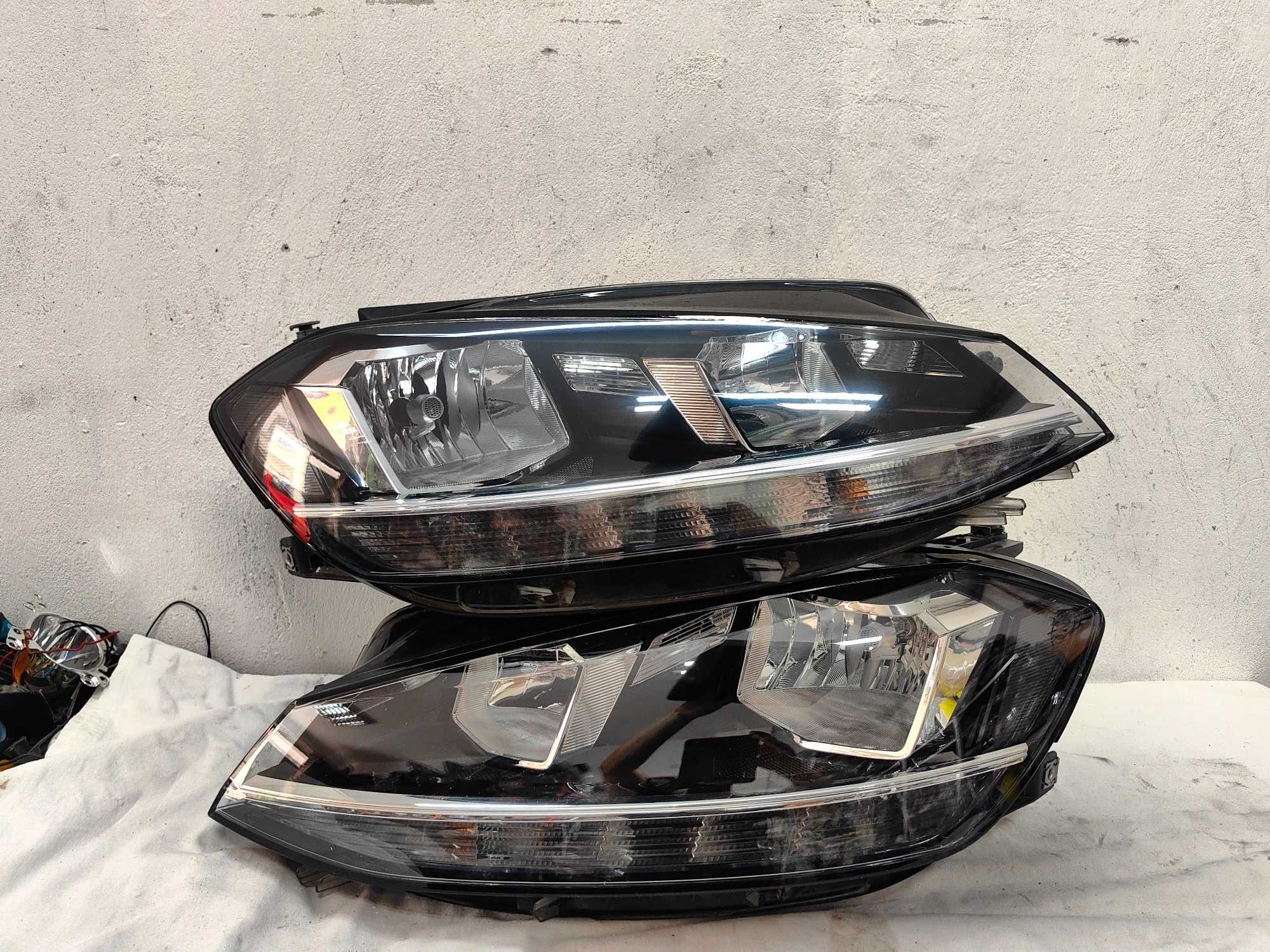 Оригинални фарове  Vw Golf 7 Feis Led