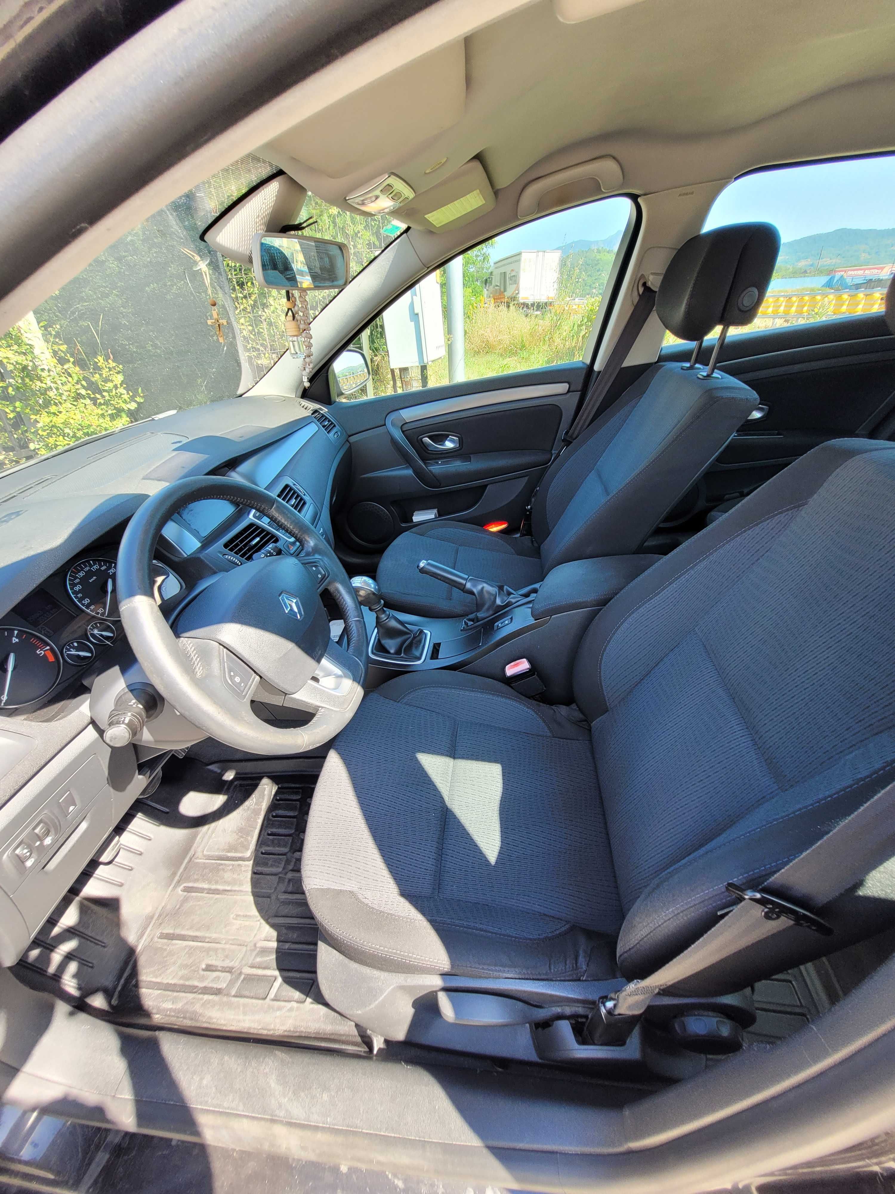 Renault Laguna III 2.0 dCi 131 CP 2009