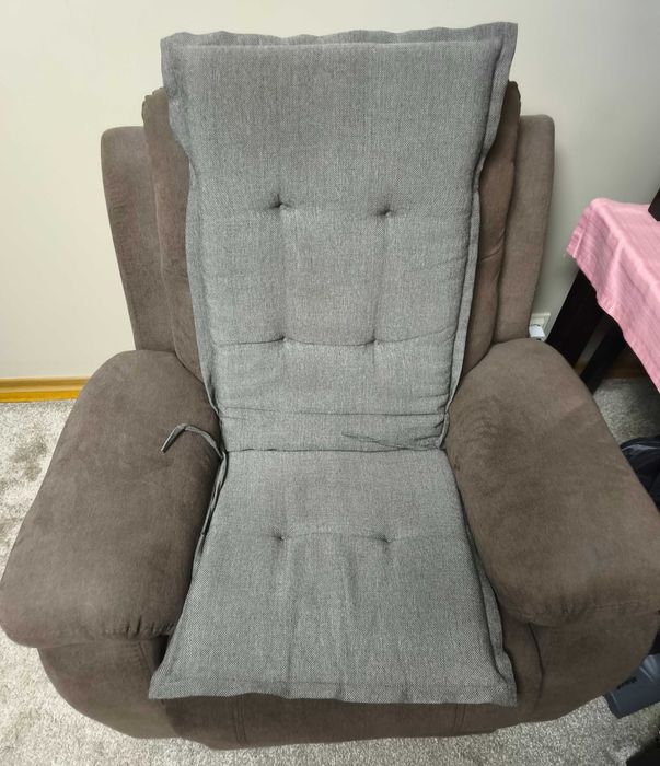 Продавам Фотьойл Бостън с релакс механизъм