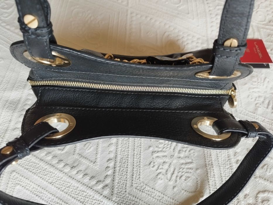 Lancel  винтидж черна чанта със златен обков