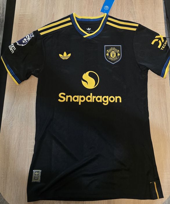 Тениска на Манчестър Юнайтед сезон 25/26