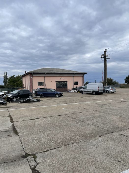 Teren Industrial cu platforma betonata si Cladiri Industriale