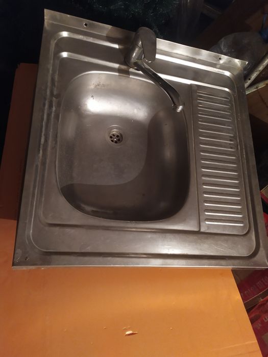 Продаю две раковины