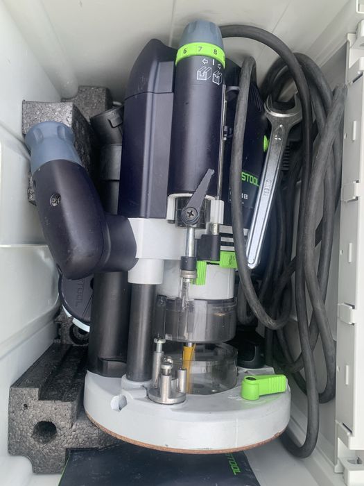 Festool OF 2200 EB/220-240V/2200W/оберфреза в куфар