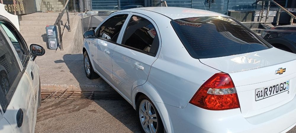 Nexia 3 gazi bor kraska yo'q urilmagan