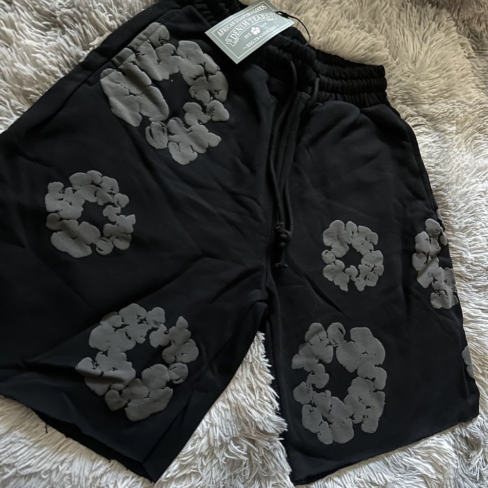 Black Monochrome Denim Tears - Шорти & Екип
