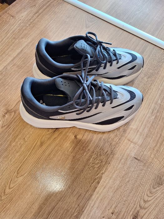 Продавам адидас маратонки