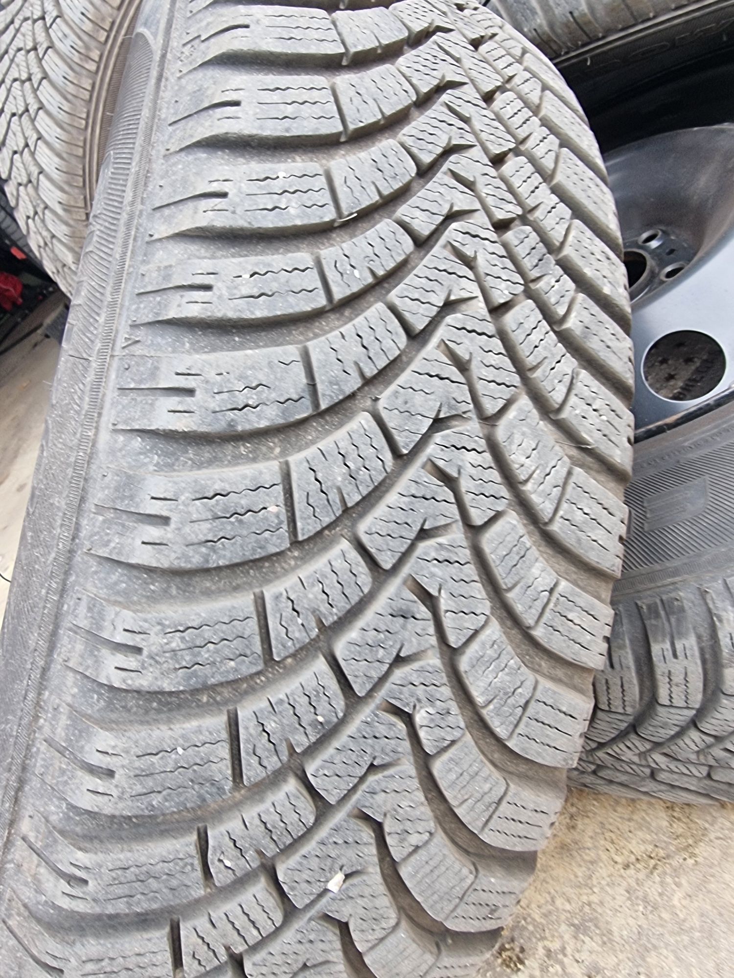 Set 4 cauciucuri Falken iarna r17 dot '21 + 4 jante tabla  Citroen