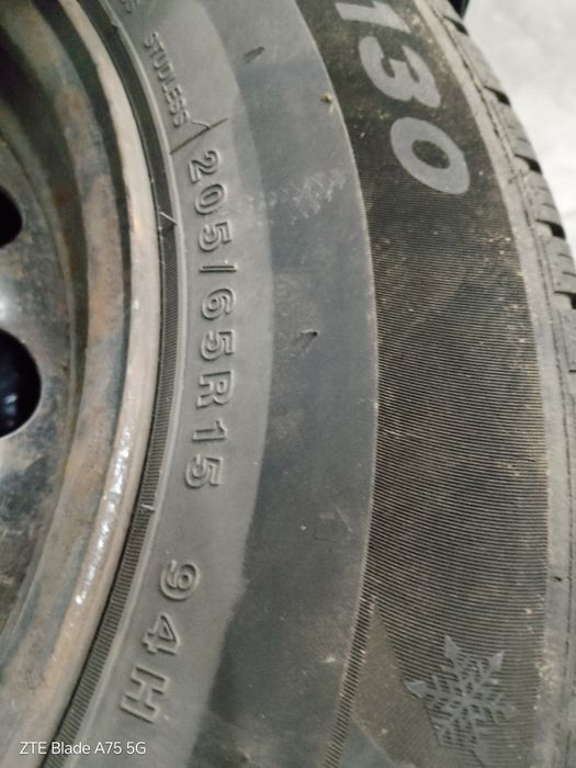 Джанти  с гуми зимни 205/65/15  за Фиат Улис