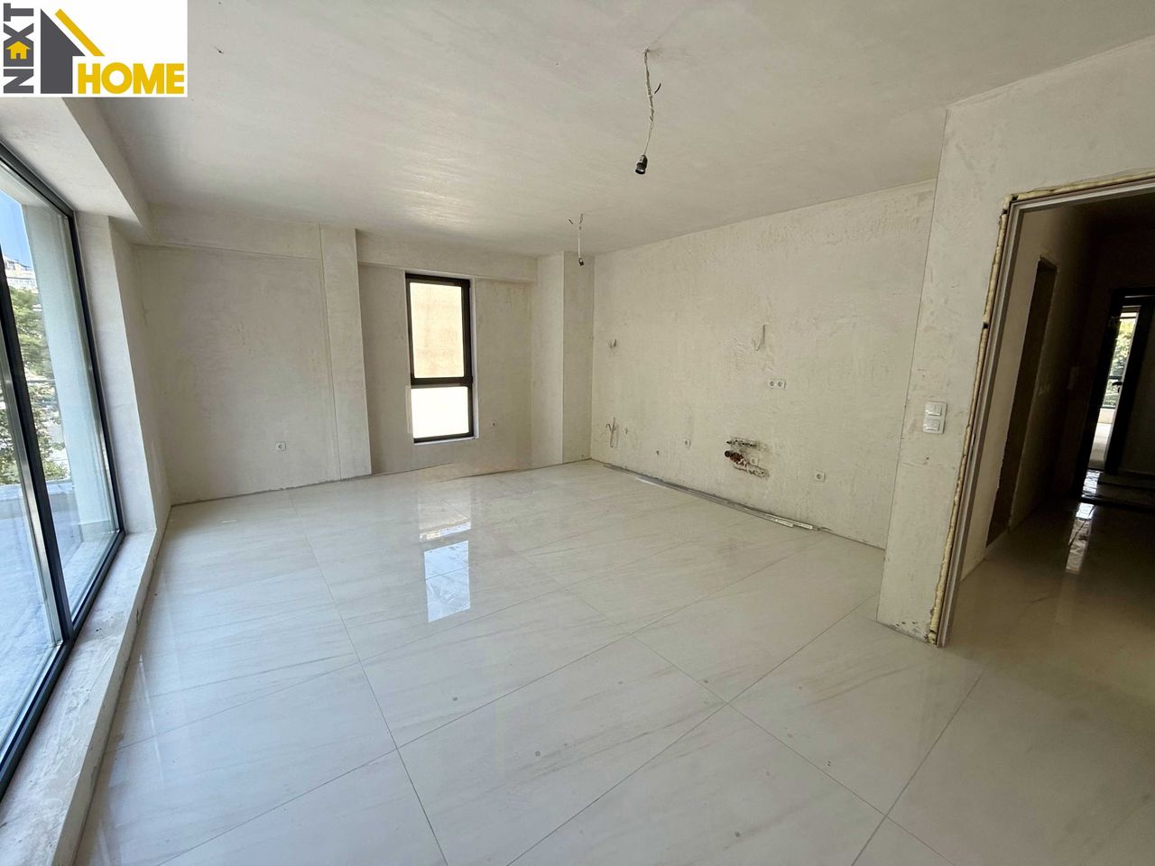 Продава се Тристаен апартамент в Пловдив, Кючук Париж - 96 кв.м за 1667 €/кв.м - Снимка #1