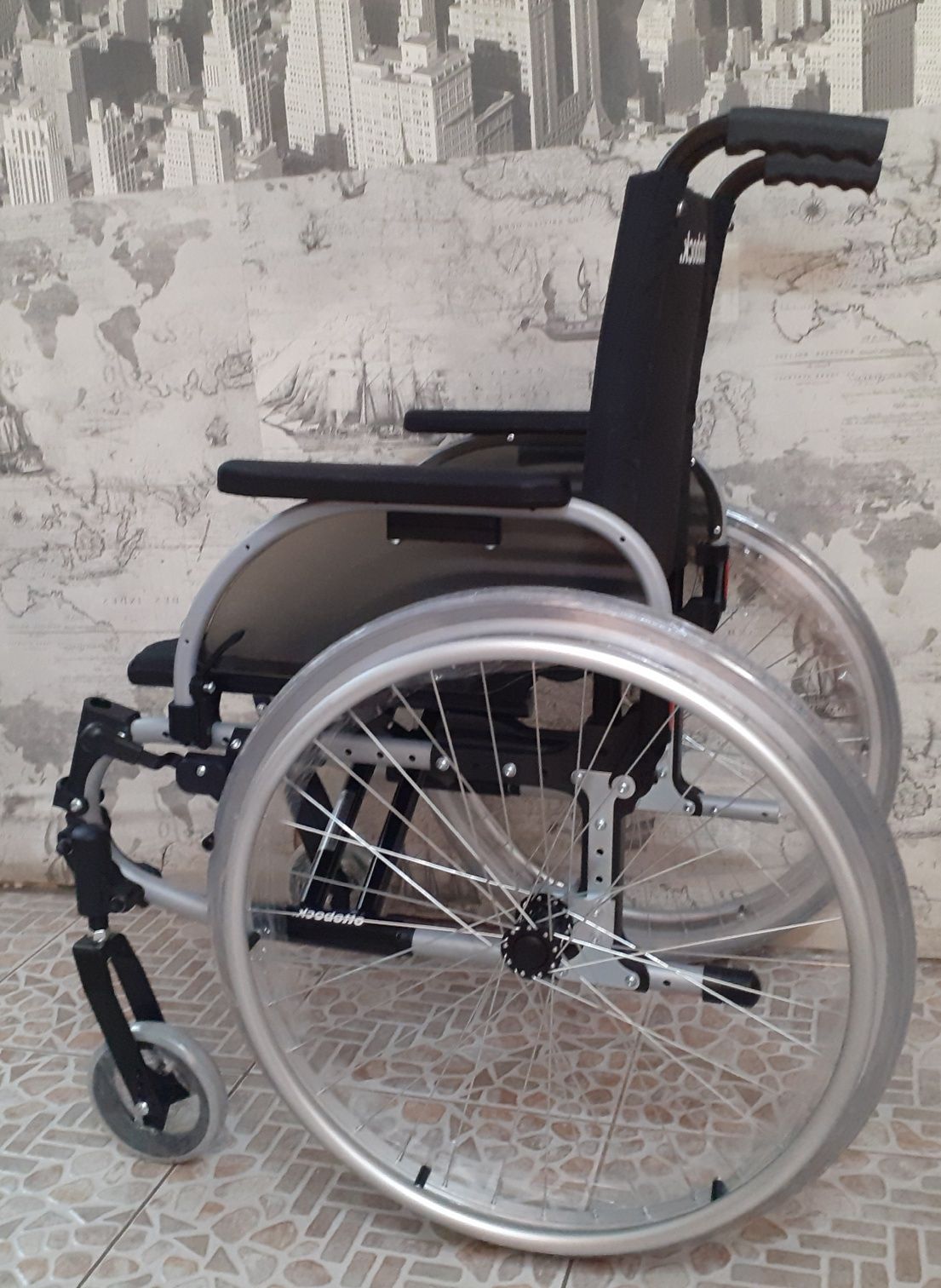 Привозная инвалидная кресло-коляска из Германии фирма  Мейра Оттобок.