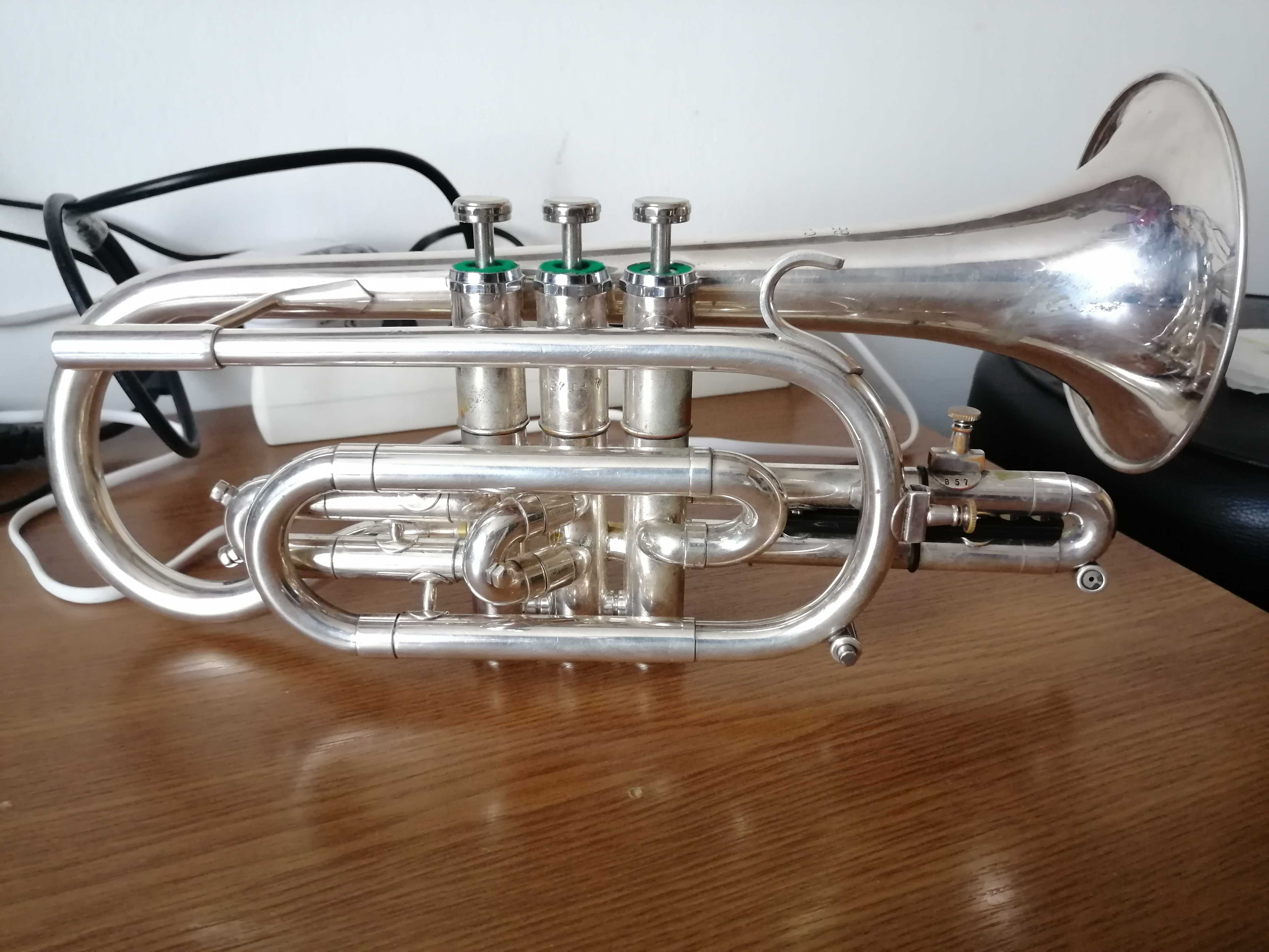 Trompeta Cornet Bb Getzen BY Capri, exceptional, cutie. Pret 950 Euro.