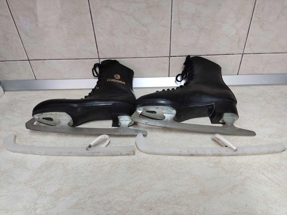 Patine Hudora din piele marimea 45