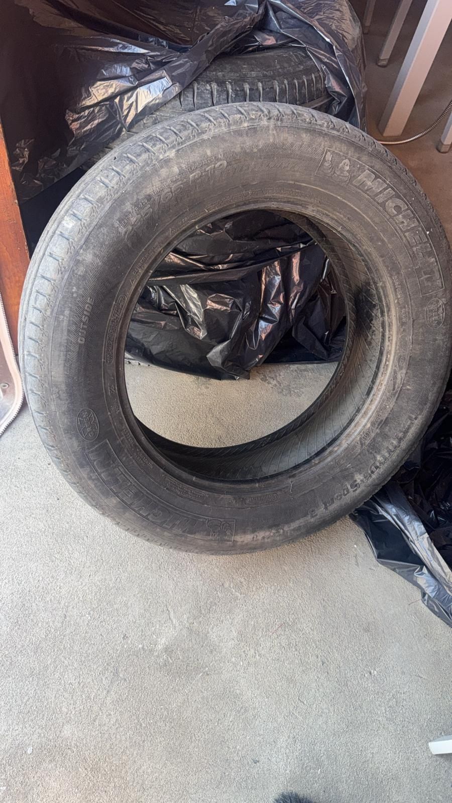 Anvelope Michelin Latitude 235 65 R19