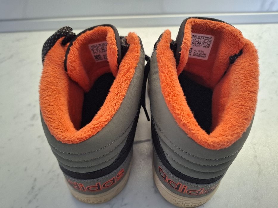 Кецове адидас 40 номер