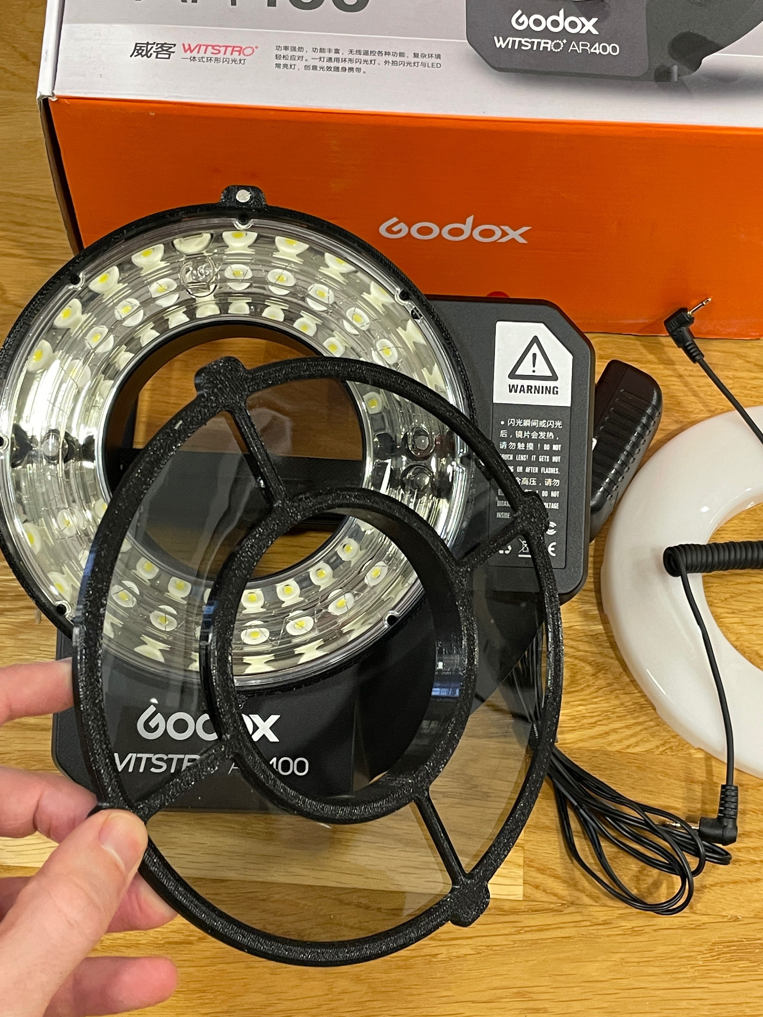 Рингова светкавица Godox Witstro AR400