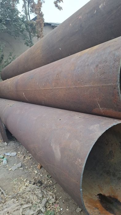 Truba 1020 sotiladi, holati yaxshi.