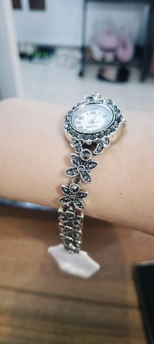 Ceas damă cu marcasite. Sigilat. Cadran din argint. Nou!