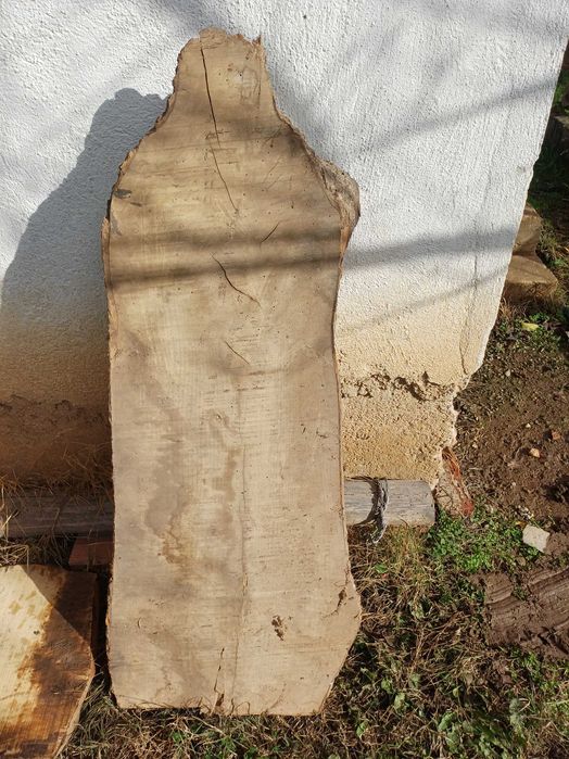 Дървен материал сух