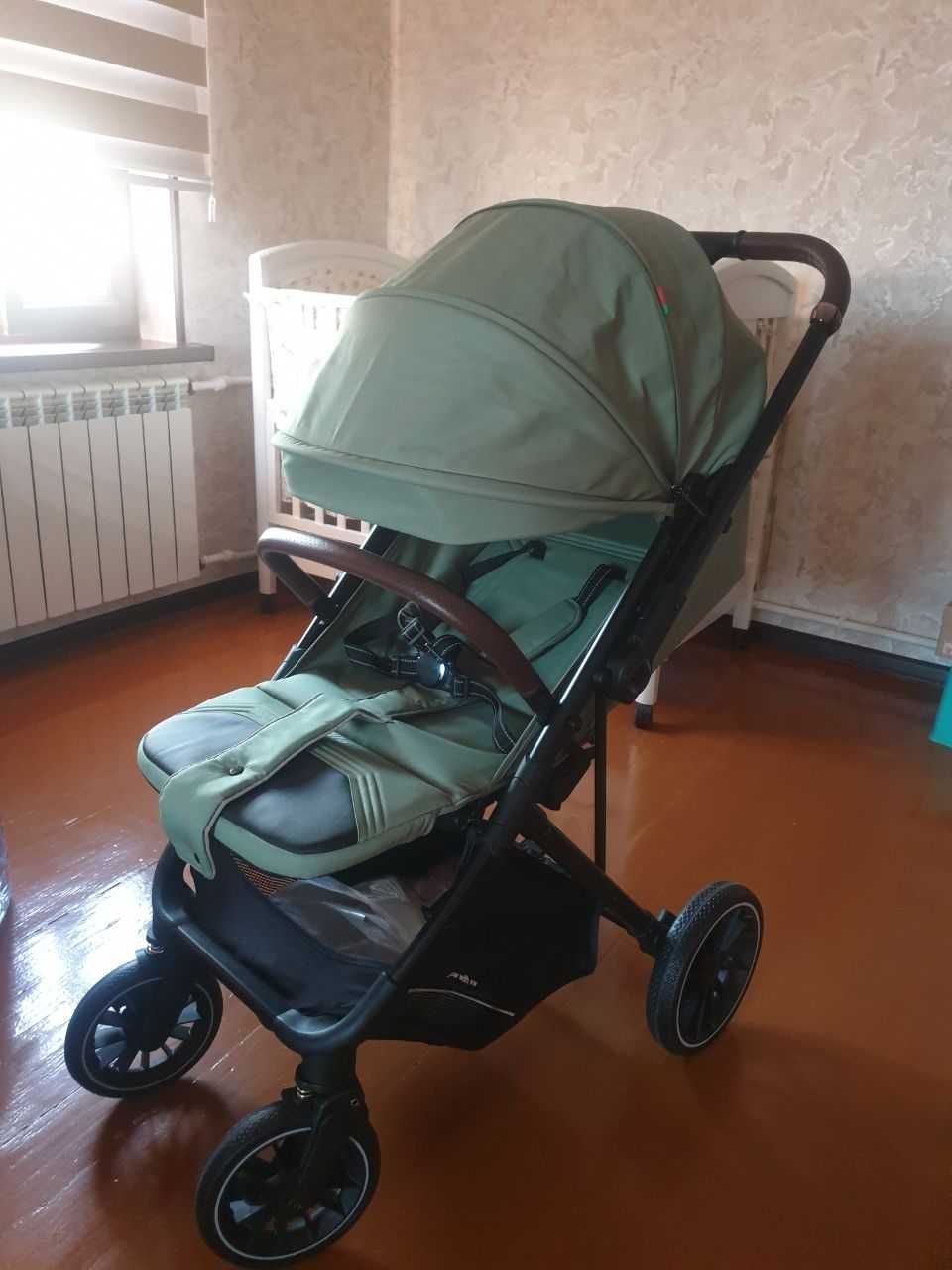 Детская прогулочная коляска Kidilo, двусторонняя, складывающаяся.