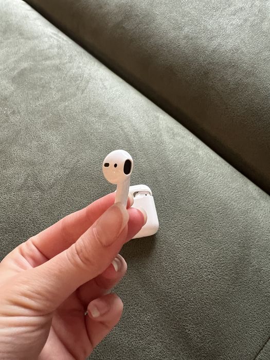 Apple Airpods слушалки