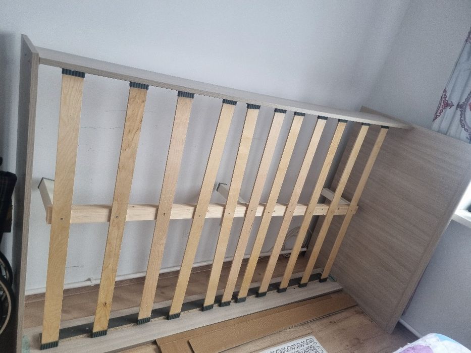 Кровать с матрасом