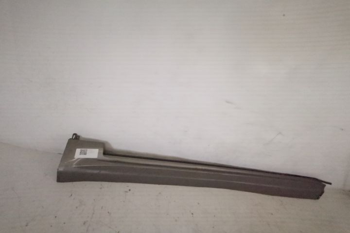 Ляв праг / Lqv prag Оригинален, в добро състояние Волво XC90 2 [ ]