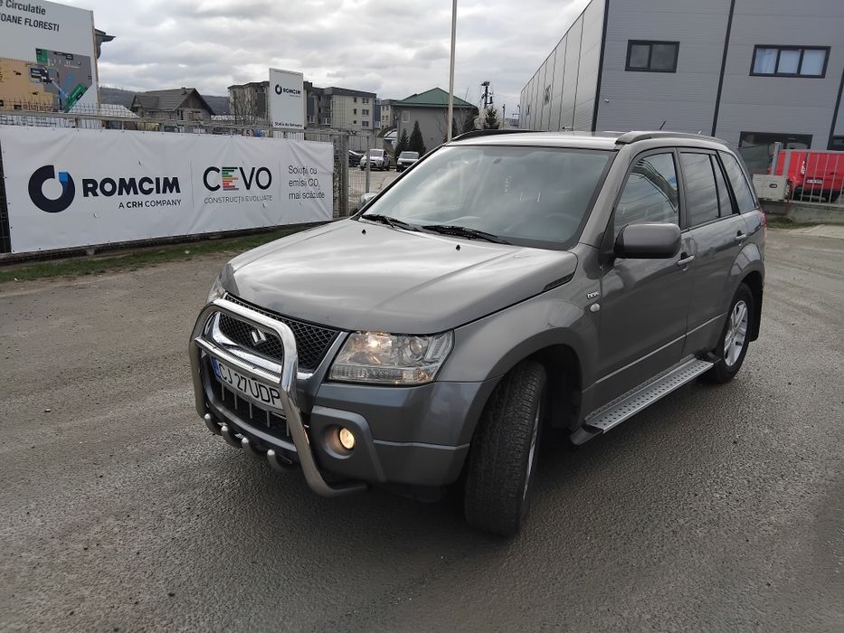 Vând Suzuki Grand Vitara