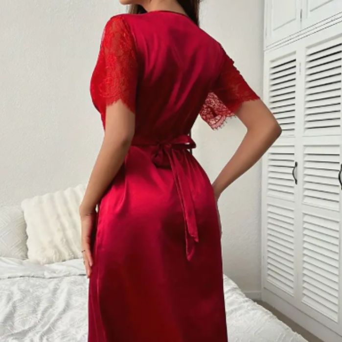 Camasa de noapte rosie satinata M