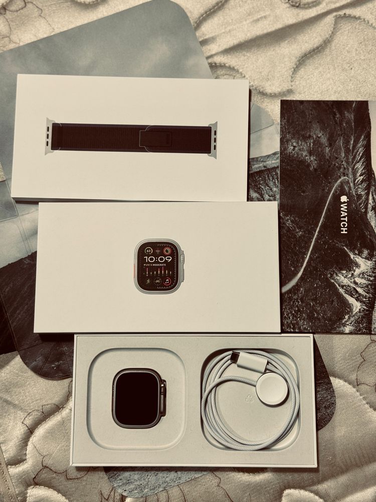 “Apple Watch Ultra 2 Trail Loop Band Gray Color”