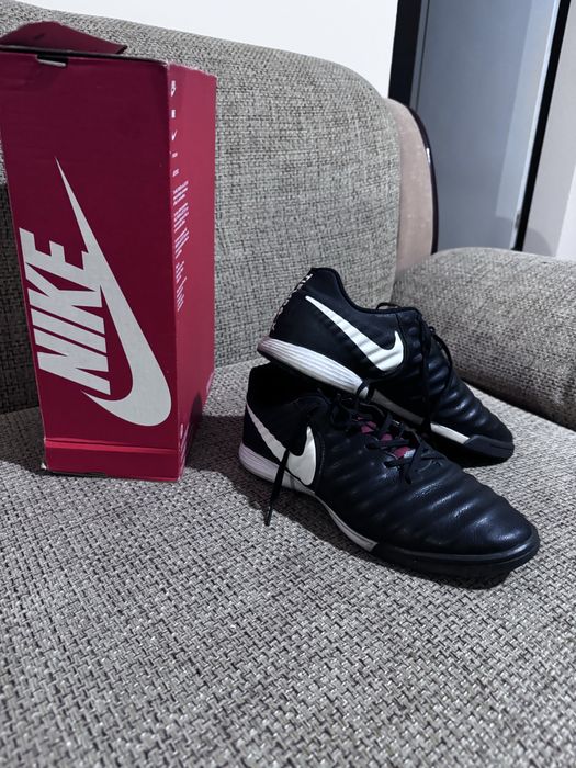 Бутсы Сороконожки Nike Tiempo Phantom