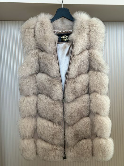 Vesta de blana naturala