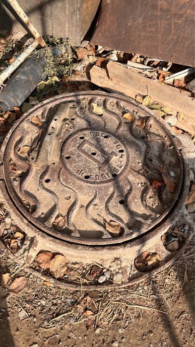 Люк колодец люкк