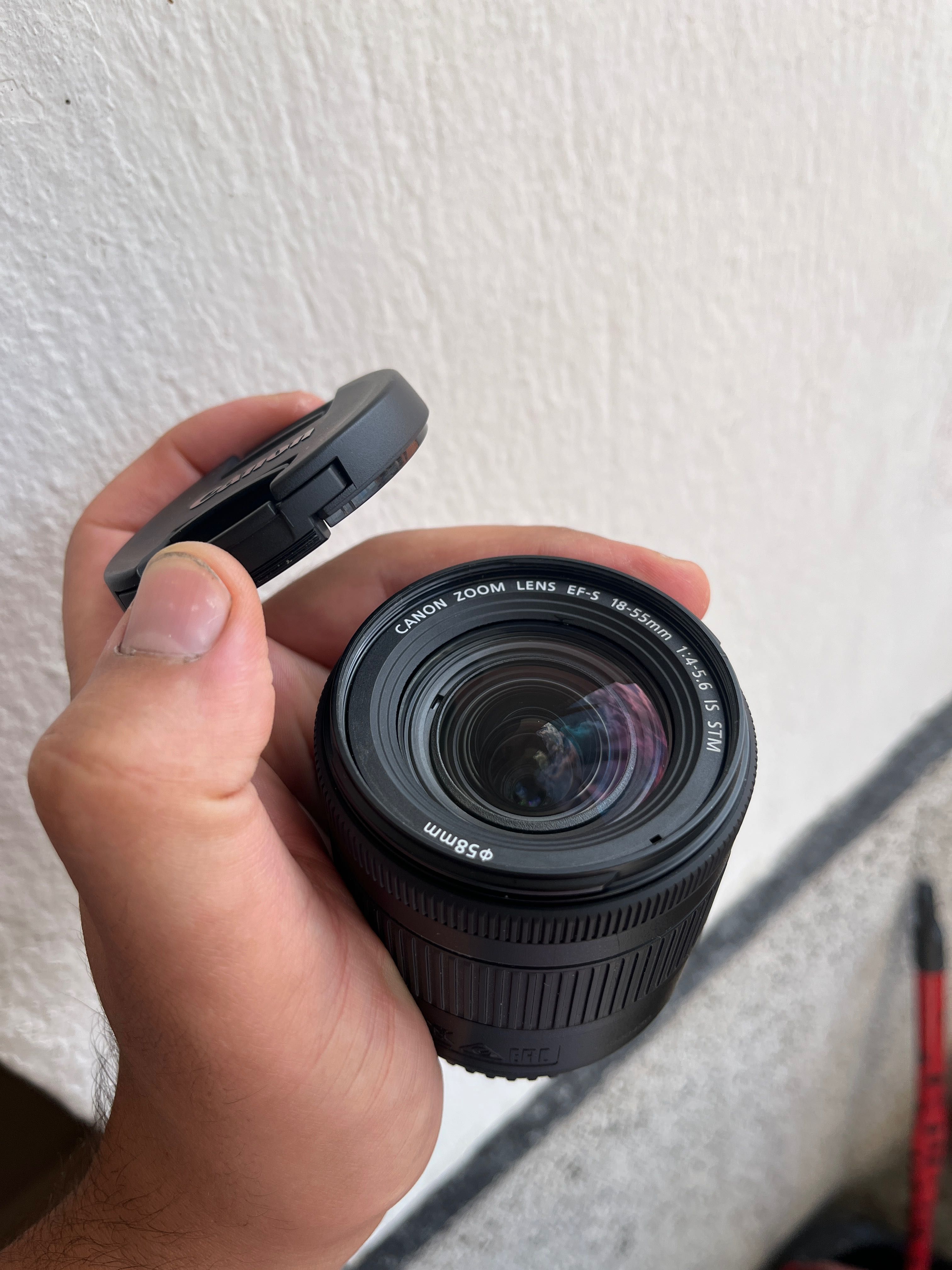 Обектив за Canon