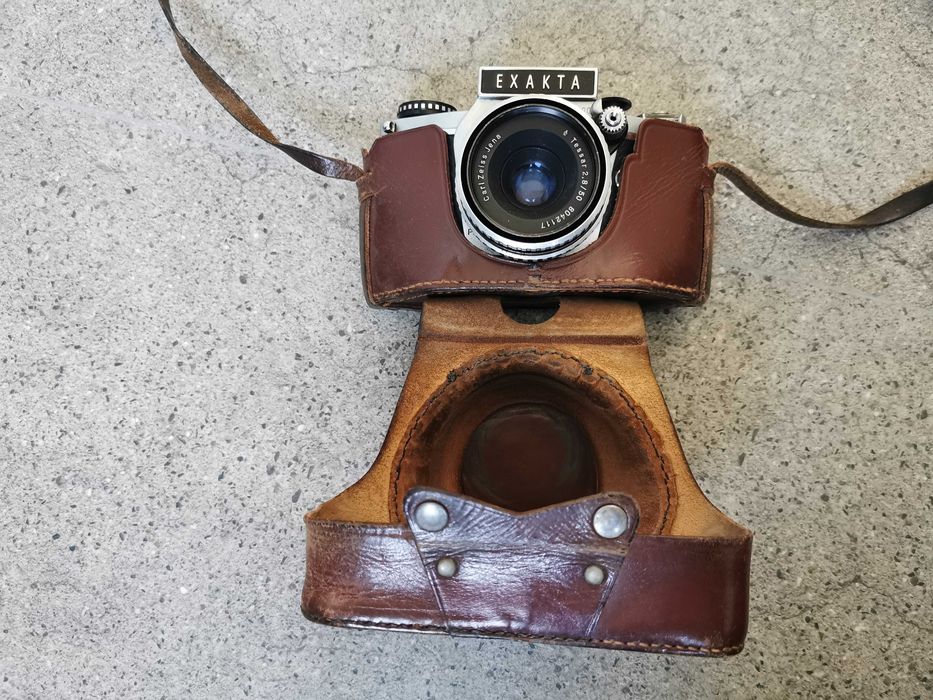 Фотоапарат Екзакта