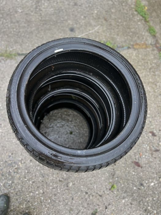 Зимни гуми 225/40/18 Pirelli DOT18с борд .Цена комплект