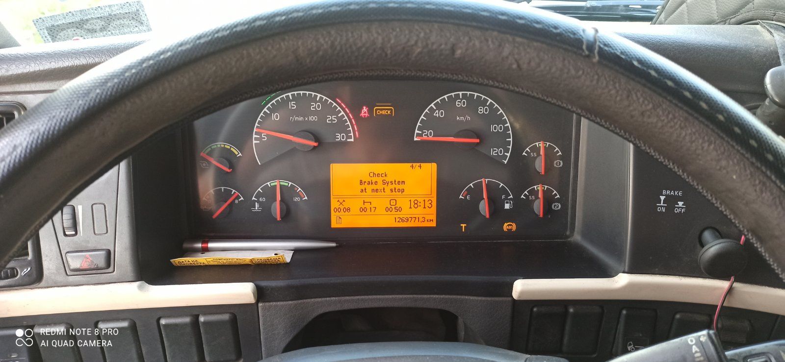 Продавам влекач Volvo 480