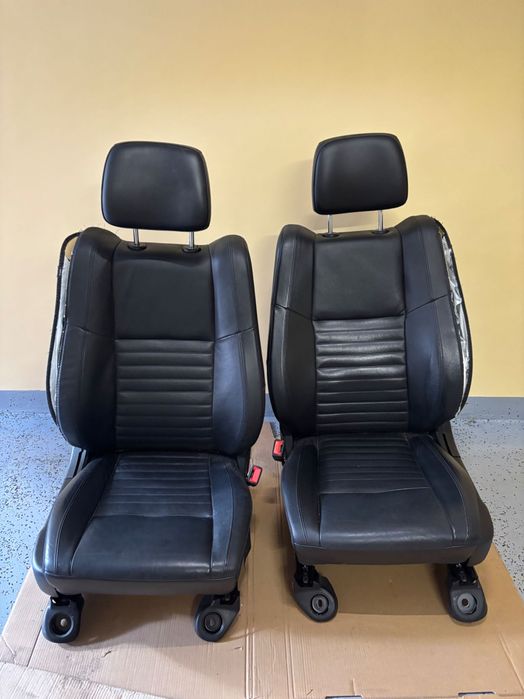 Салон с подгряване Jeep Grand Cherokee wk2 2020год. Седалки Чероки