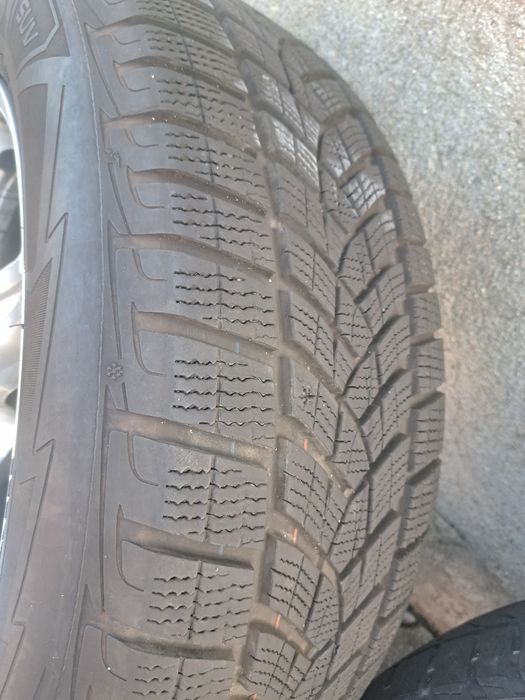 Jante Aliaj Skoda pe 15 un set 5x112 pe 18 si un set Bmw pe 16