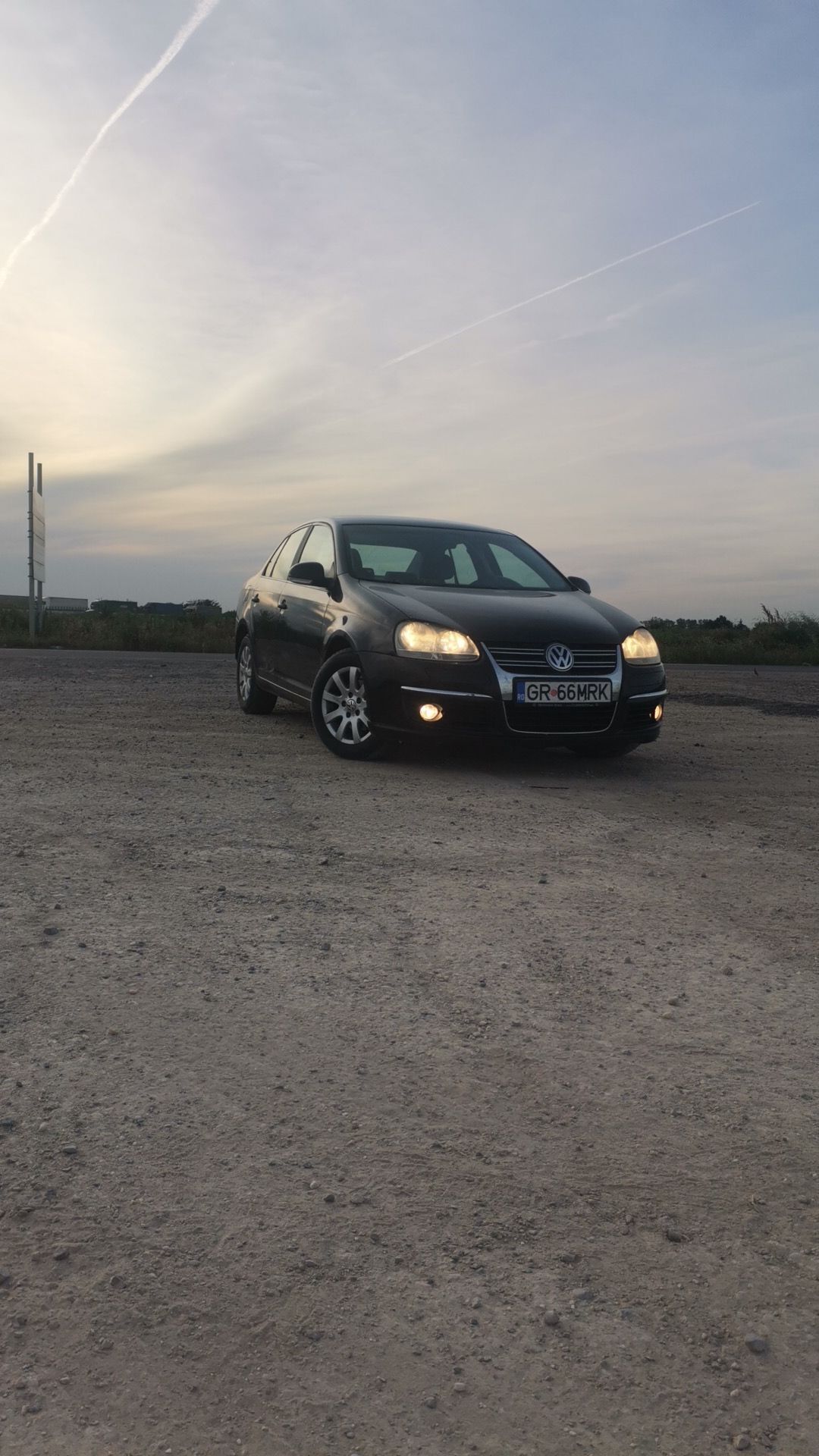 Vând Volkswagen Jetta